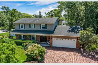 401 69th Street, Darien, IL 60561 - Photo 1