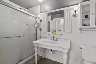 401 69th St, Darien, IL 60561 - Photo 16