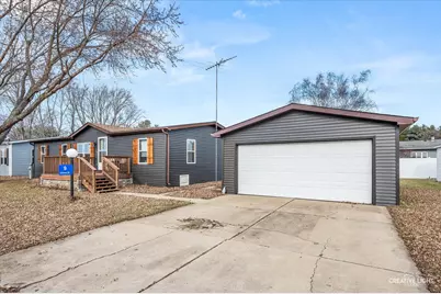 9 Chrissy Drive, Sandwich, IL 60548 - Photo 1