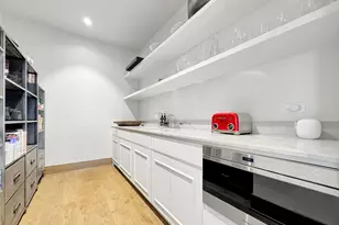 21 N May St, Chicago, IL 60607 - Photo 18