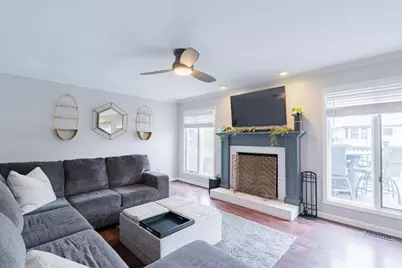 607 Old Farm Road, Bloomington, IL 61704 - Photo 12