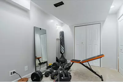 607 Old Farm Road, Bloomington, IL 61704 - Photo 32