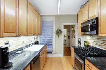 431 W Aldine Avenue #10, Chicago, IL 60657 - Photo 6