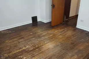 104 E 150th Street E, Harvey, IL 60426 - Photo 8