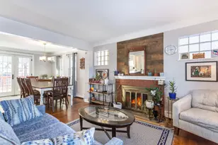 8334 Harding Ave, Skokie, IL 60076 - Photo 10