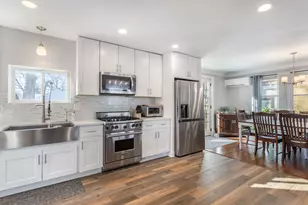 8334 Harding Ave, Skokie, IL 60076 - Photo 4