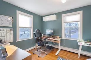 8334 Harding Ave, Skokie, IL 60076 - Photo 16