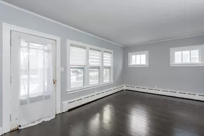 1318 N Jackson Street, Waukegan, IL 60085 - Photo 4