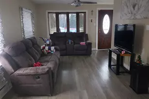 824 Hague St, Joliet, IL 60432 - Photo 4