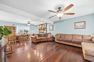 6767 Greenleaf St, Woodridge, IL 60517 - Photo 4