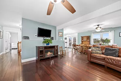 6767 Greenleaf Street, Woodridge, IL 60517 - Photo 6