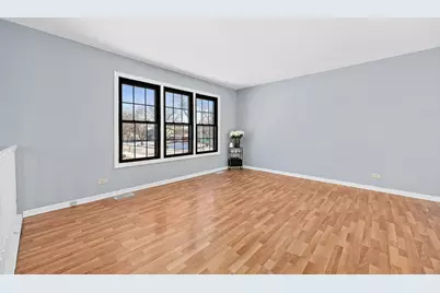 161 Oakwood Drive, Bolingbrook, IL 60440 - Photo 8