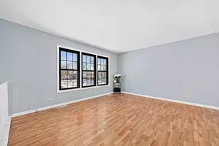 161 Oakwood Dr, Bolingbrook, IL 60440 - Photo 8