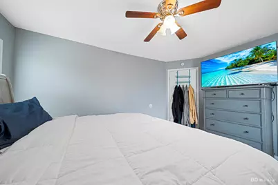 10714 S Calumet Avenue, Chicago, IL 60628 - Photo 20