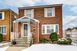 10714 S Calumet Ave, Chicago, IL 60628 - Photo 2