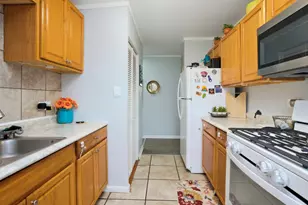 3311 Hickory Ln, Hazel Crest, IL 60429 - Photo 8