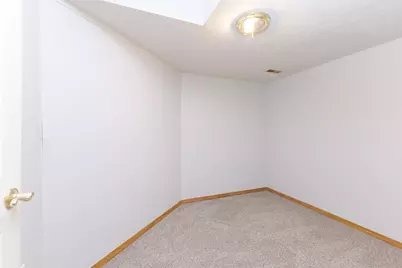 67 Astoria Way, Bloomington, IL 61704 - Photo 32