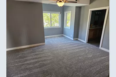 215 E Sale Street, Tuscola, IL 61953 - Photo 26