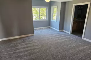 215 E Sale St, Tuscola, IL 61953 - Photo 26