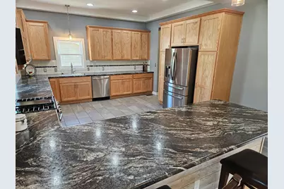 215 E Sale Street, Tuscola, IL 61953 - Photo 12