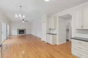 1087 Camillia Pl, Fox River Grove, IL 60021 - Photo 8