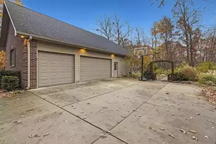 37 Conservation Ct, Lasalle, IL 61301 - Photo 2