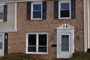 1971 Haddam Pl, Hoffman Estates, IL 60195 - Photo 1