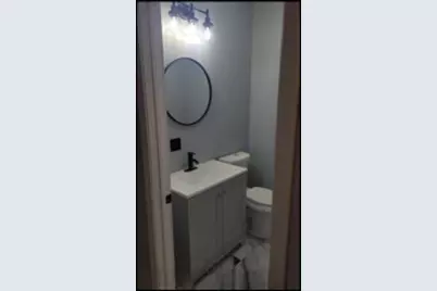 6718 S Saint Lawrence Avenue, Chicago, IL 60637 - Photo 12