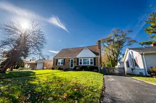 218 S Fairfield Ave, Lombard, IL 60148 - Photo 2