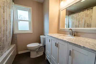 218 S Fairfield Avenue, Lombard, IL 60148 - Photo 12