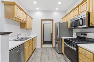 660 W 1st St, Braidwood, IL 60408 - Photo 6