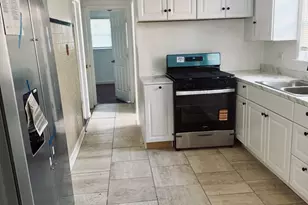 7246 S Wood St, Chicago, IL 60636 - Photo 6