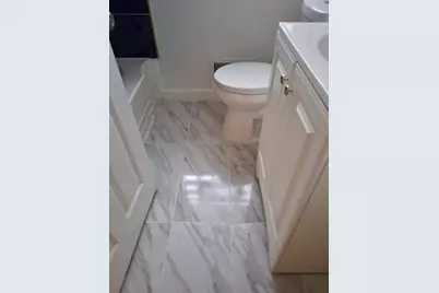 7246 S Wood Street, Chicago, IL 60636 - Photo 10