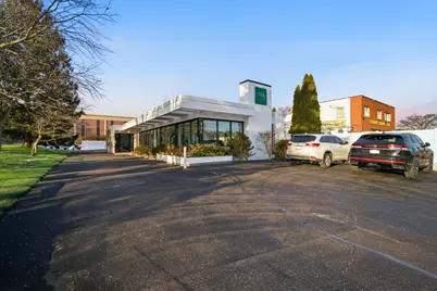 836 Skokie Boulevard, Northbrook, IL 60062 - Photo 1