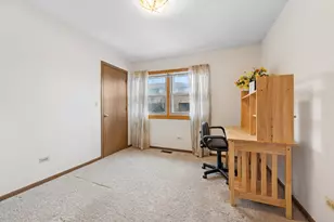 237 N Walnut St, Bensenville, IL 60106 - Photo 18