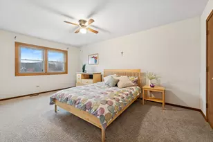 237 N Walnut St, Bensenville, IL 60106 - Photo 16
