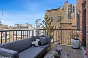 2720 N Lehmann Ct, Chicago, IL 60614 - Photo 24