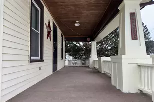 1441 S Float Ave, Freeport, IL 61032 - Photo 4