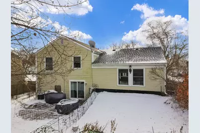 113 Wallace Street, Bartlett, IL 60103 - Photo 8