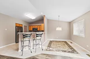 61 Samuel Dr, Streamwood, IL 60107 - Photo 6