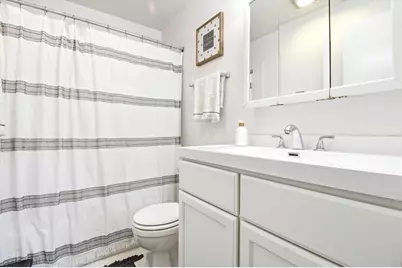 8640 Waukegan Road #123, Morton Grove, IL 60053 - Photo 12