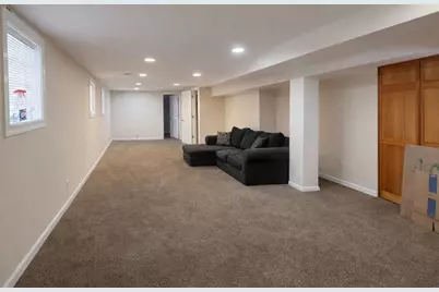 7758 S Burnham Avenue, Chicago, IL 60649 - Photo 4