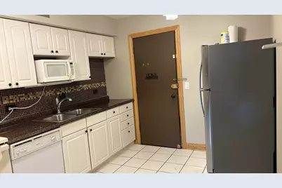 9717 Bianco Terrace #3F, Des Plaines, IL 60016 - Photo 4