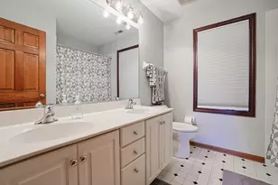 39W059 Foxwood Ln, Saint Charles, IL 60175 - Photo 30