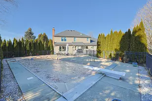 39W059 Foxwood Ln, Saint Charles, IL 60175 - Photo 34