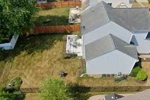 549 Ivory Ln, Bartlett, IL 60103 - Photo 6