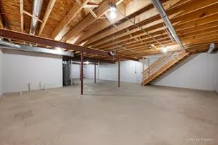 40 S Walnut Dr, North Aurora, IL 60542 - Photo 28