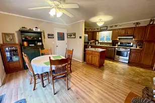 206 E Warren St, Leroy, IL 61752 - Photo 8