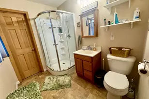 206 E Warren St, Leroy, IL 61752 - Photo 4