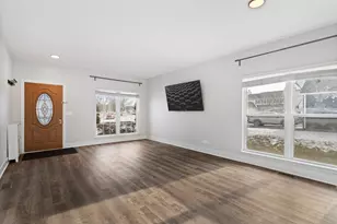 1873 Grassy Knoll Ct, Romeoville, IL 60446 - Photo 2